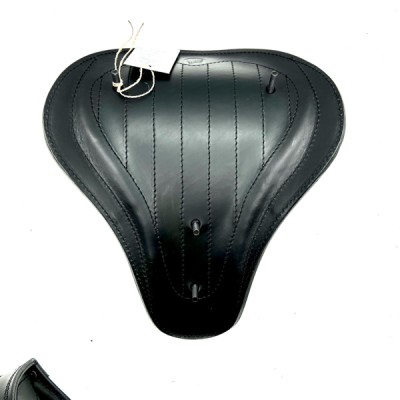 Czarne Siedzenie + Sakwa Zestaw Custom do motocykli Bobber Chopper Harley Davidson Skóra Kanapa Solo