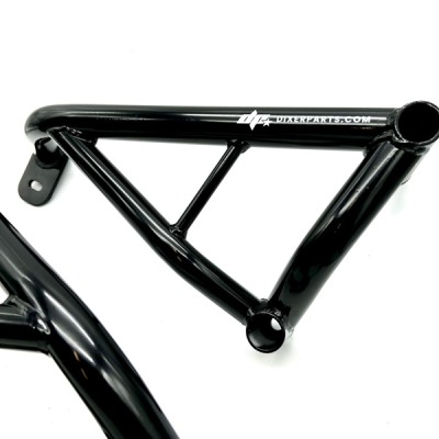 Crash Cage Engine Guard Crash Bar Suzuki GSX-R 600 750 (2001-2005) K1 K2 K3 K4 K5 Stunt Drift Highway Pad