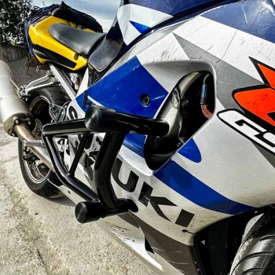 Crash Cage Engine Guard Crash Bar Suzuki GSX-R 600 750 (2001-2005) K1 K2 K3 K4 K5 Stunt Drift Highway Pad