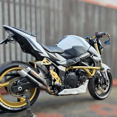 Przednie Sety Podnóżki Przód Suzuki GSR 750 (2011-2017) Stunt Gymkhana Tor