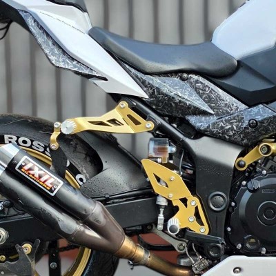 Przednie Sety Podnóżki Przód Suzuki GSR 750 (2011-2017) Stunt Gymkhana Tor