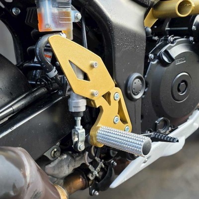 Front Sets Driver's Footrest Footpegs Suzuki GSR 750 (2011-2017) Stunt Gymkhana