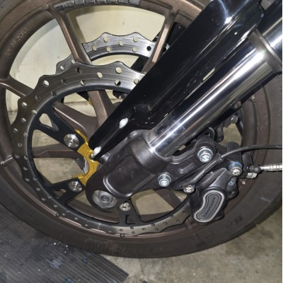 Lewe Mocowanie Adapter Seryjnego Zacisku na 355mm (14") tarczę Harley Davidson Dyna Softail Touring