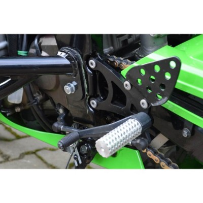 Front Rear Sets Forward Driver’sFootrest – Kawasaki ZX6R 636 (03-04) Stunt Pegs