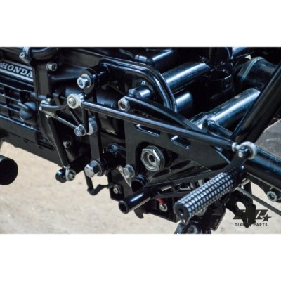 Front sets – driver’s footrest – Honda CX500 cafe racer scrambler-silver